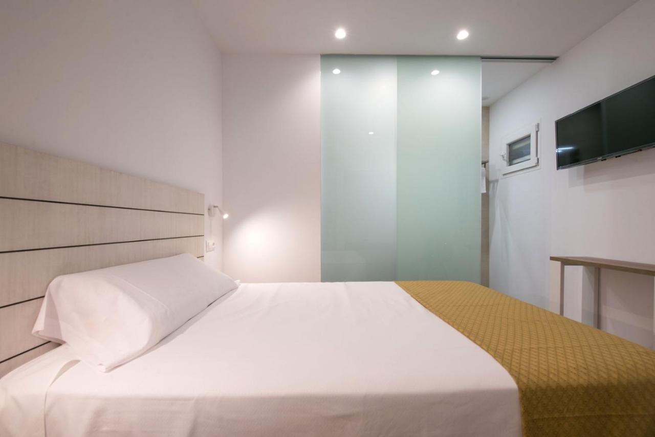 Hostal Beach Santa Pola Esterno foto